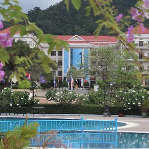Rock Royal Hotel & Resort